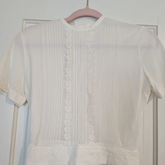 Elegant Vintage White Lace Trimmed Women's Top - Picture 3 of 9